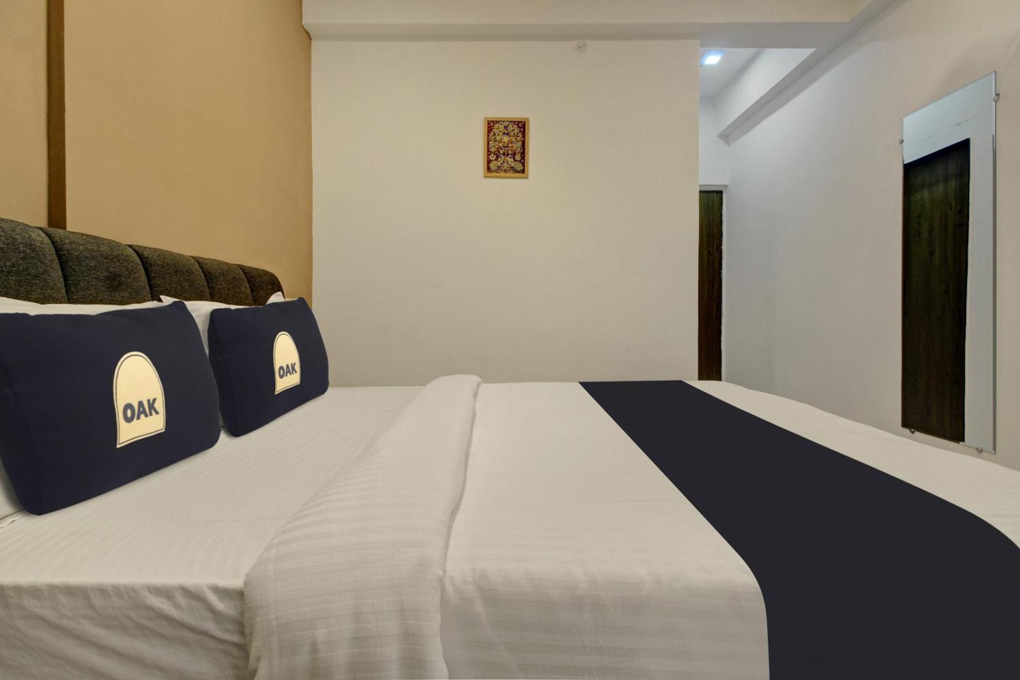 Super Collection O Grey House Hotel Pune Exterior foto