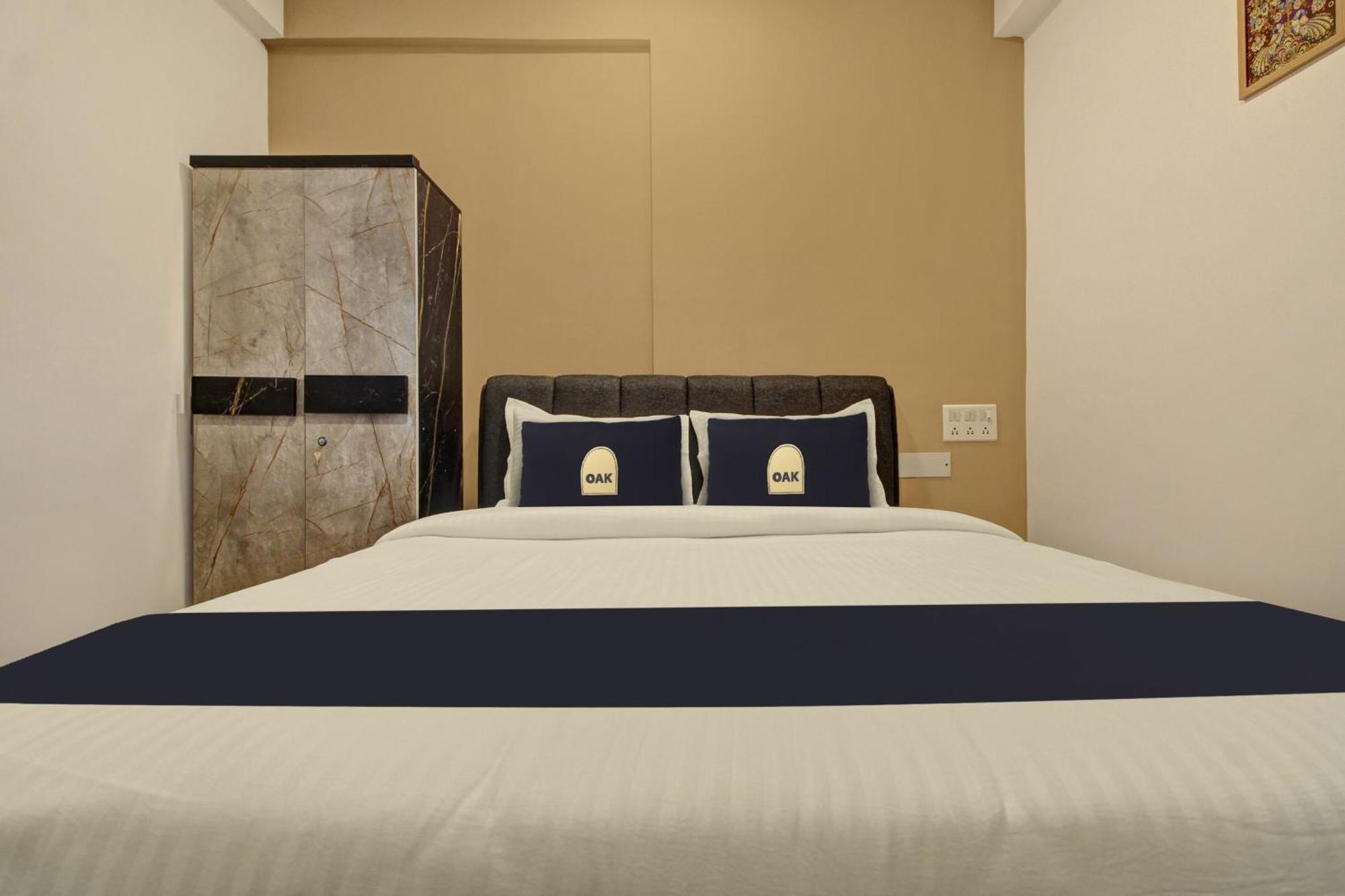 Super Collection O Grey House Hotel Pune Exterior foto